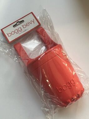 NWT Coral BOGG BAG BEVY